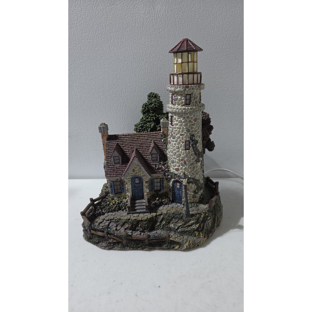 Vintage 2000 Hawthorne Village Thomas Kinkade Seaside Guiding Point...